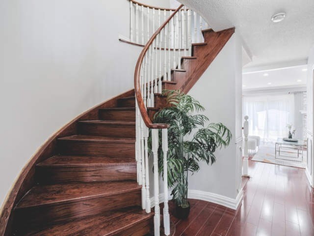 McLaughlin and Steeles Brampton detached home