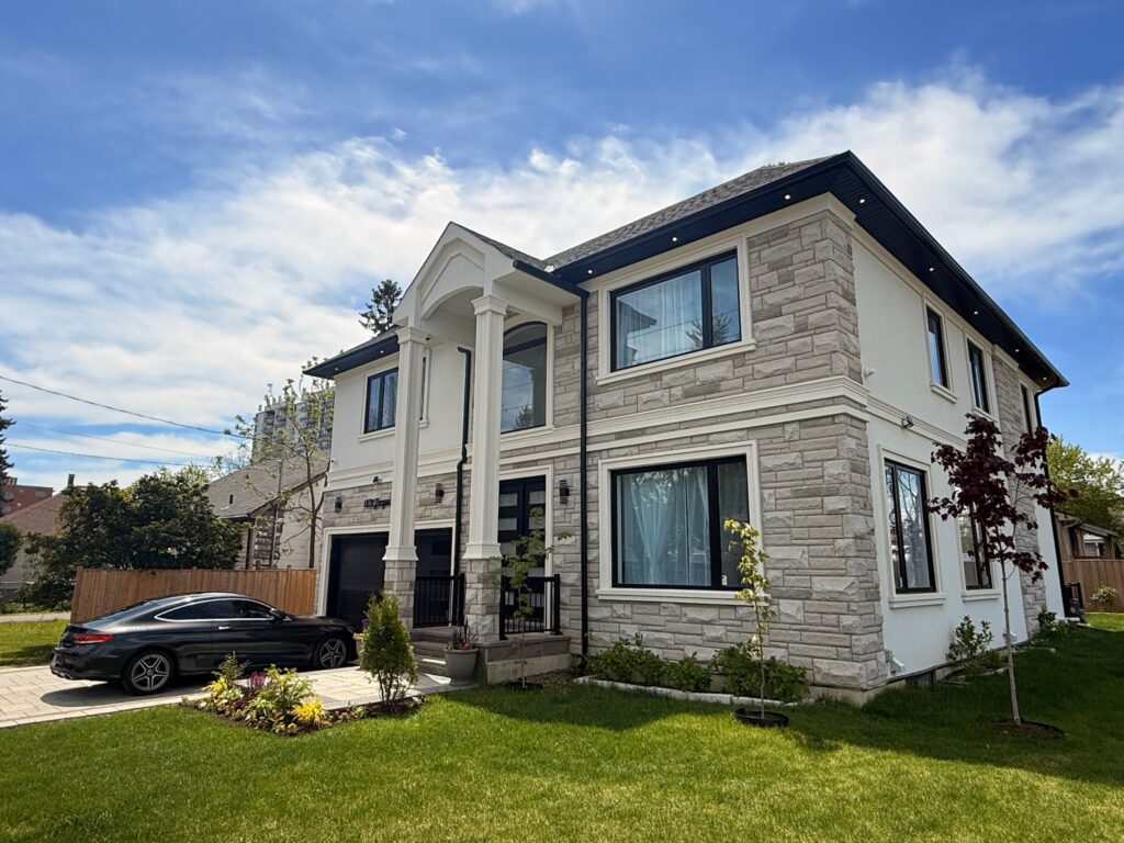 Lakeshore Road and Dixie custom home build
