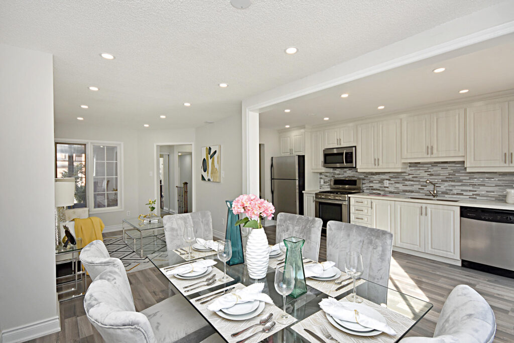 Tenth Line and Derry Milton home