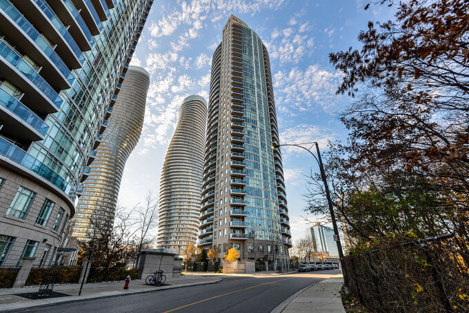 Hurontario and Burnhamthorpe Mississauga townhouse
